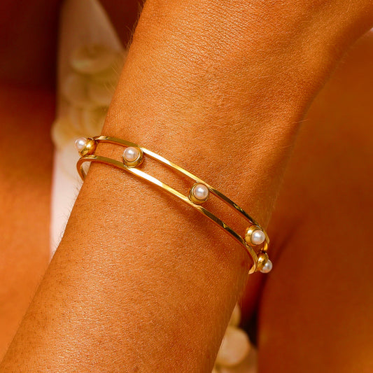 Hollow Cuff Bangle with Pearls - 18K Gold Plated - Hypoallergenic - Bracelet - ONNNIII
