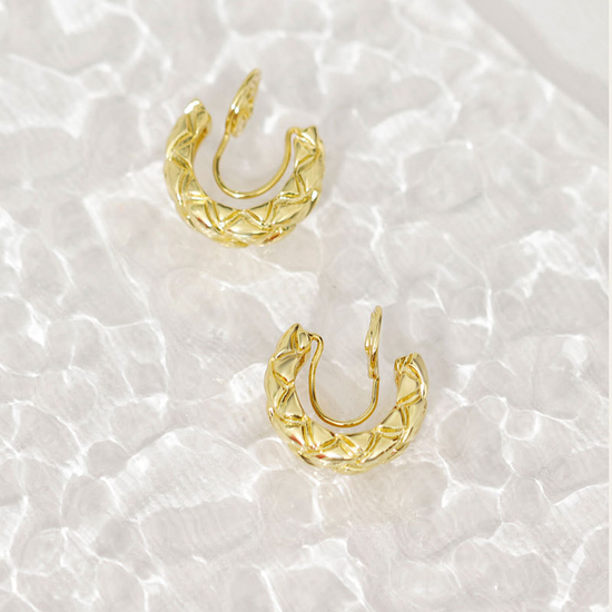 Engraved Clip-On Earrings - 18K Gold Plated - Clip-On Earrings - ONNNIII