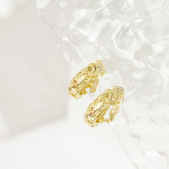 Engraved Clip-On Earrings - 18K Gold Plated - Clip-On Earrings - ONNNIII