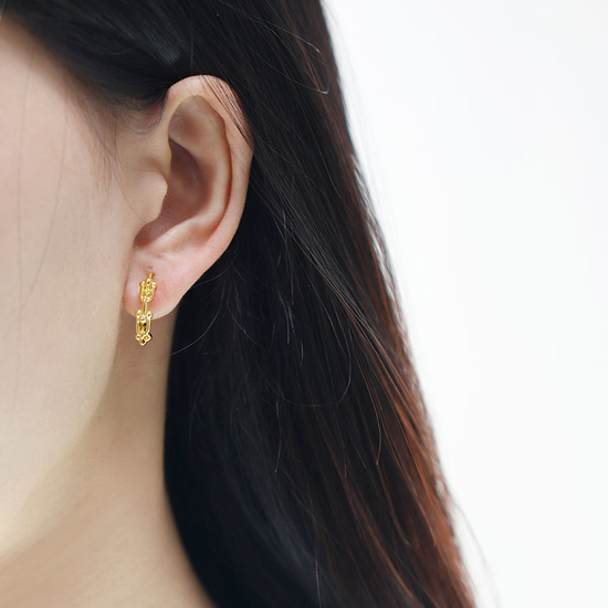 Hollow Braid Clip-On Earrings - 18K Gold Plated - Clip-On Earrings - ONNNIII