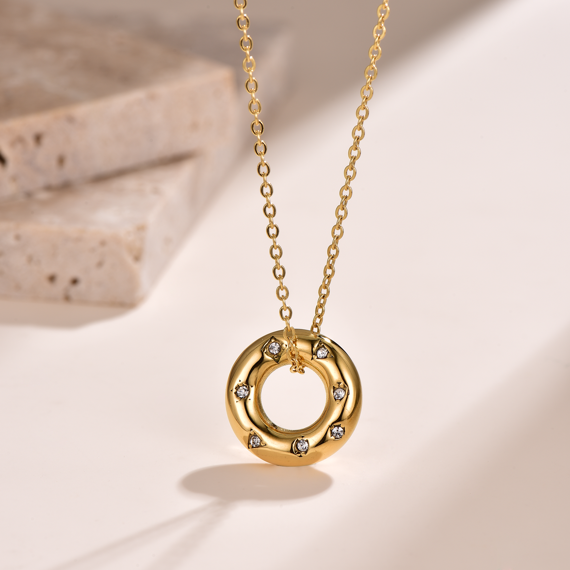 Circle Pendant Necklace - Cubic Zirconia - 18K Gold Plated - Hypoallergenic - Necklace - ONNNIII