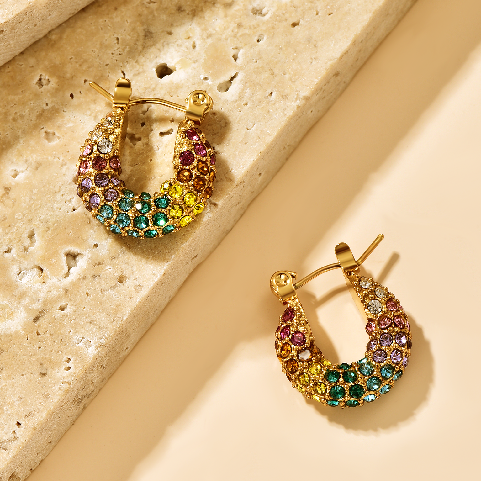 Huggie Inlaid with Coloured CZ - 18K Gold Plated - Hypoallergenic - Small - Earrings - ONNNIII