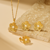 Flower Pendant Necklace Inlaid with Pearl - 18K Gold Plated - Hypoallergenic - Necklace - ONNNIII