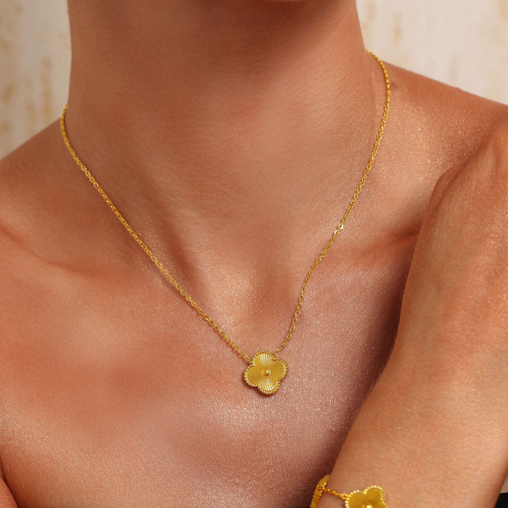 18K Gold Filled Waterproof Clover Necklace and Bracelet 