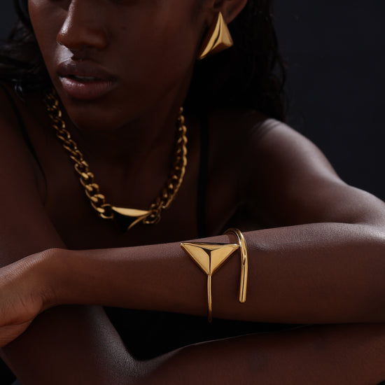 Triangle Cuff Bangle - Unisex - 18K Gold Plated - Hypoallergenic - Bracelet - ONNNIII