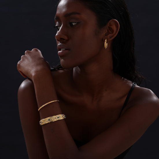 Textured Cuff Bangle with CZ - 18K Gold Plated - Bracelet - ONNNIII