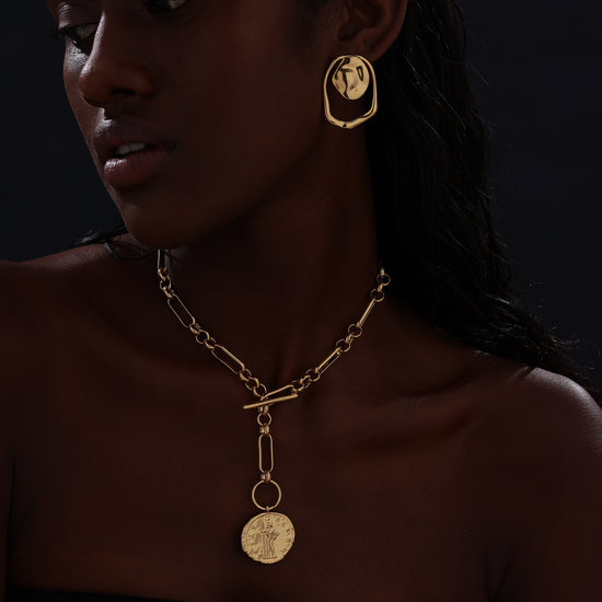 T-bar Curb Chain Necklace with Ancient Coin - Unisex - 18K Gold Plated - Necklace - ONNNIII