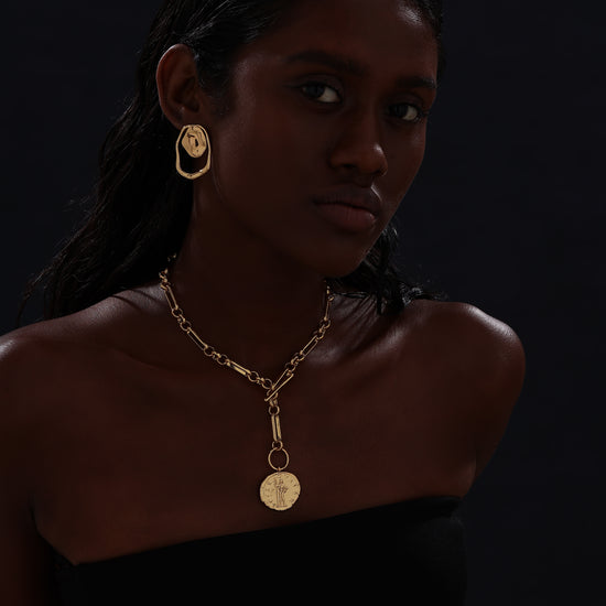 T-bar Curb Chain Necklace with Ancient Coin - Unisex - 18K Gold Plated - Necklace - ONNNIII