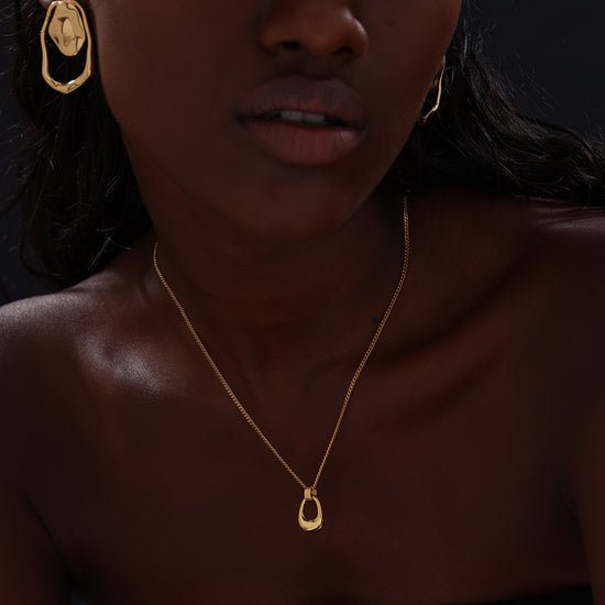 Circle Pendant Necklace - 22K Gold Vermeil - Gold - Necklace - ONNNIII