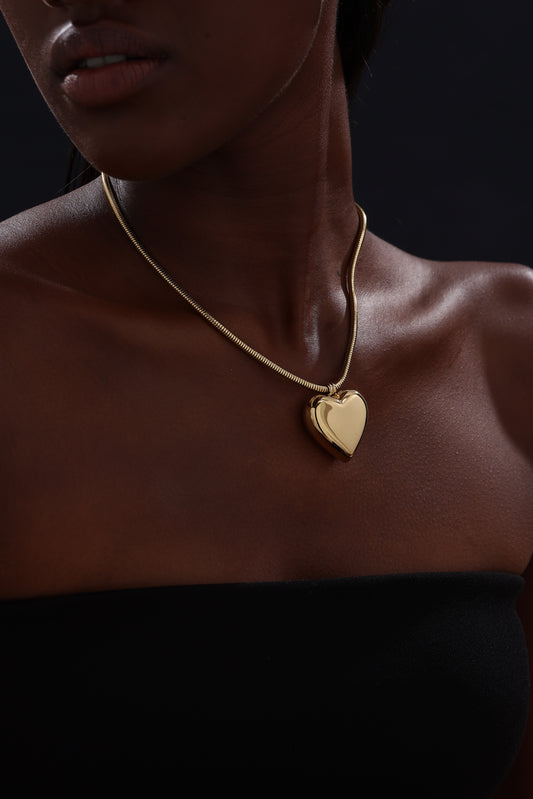 Bold Heart Pendant Necklace - 18K Gold Plated - Hypoallergenic - Necklace - ONNNIII