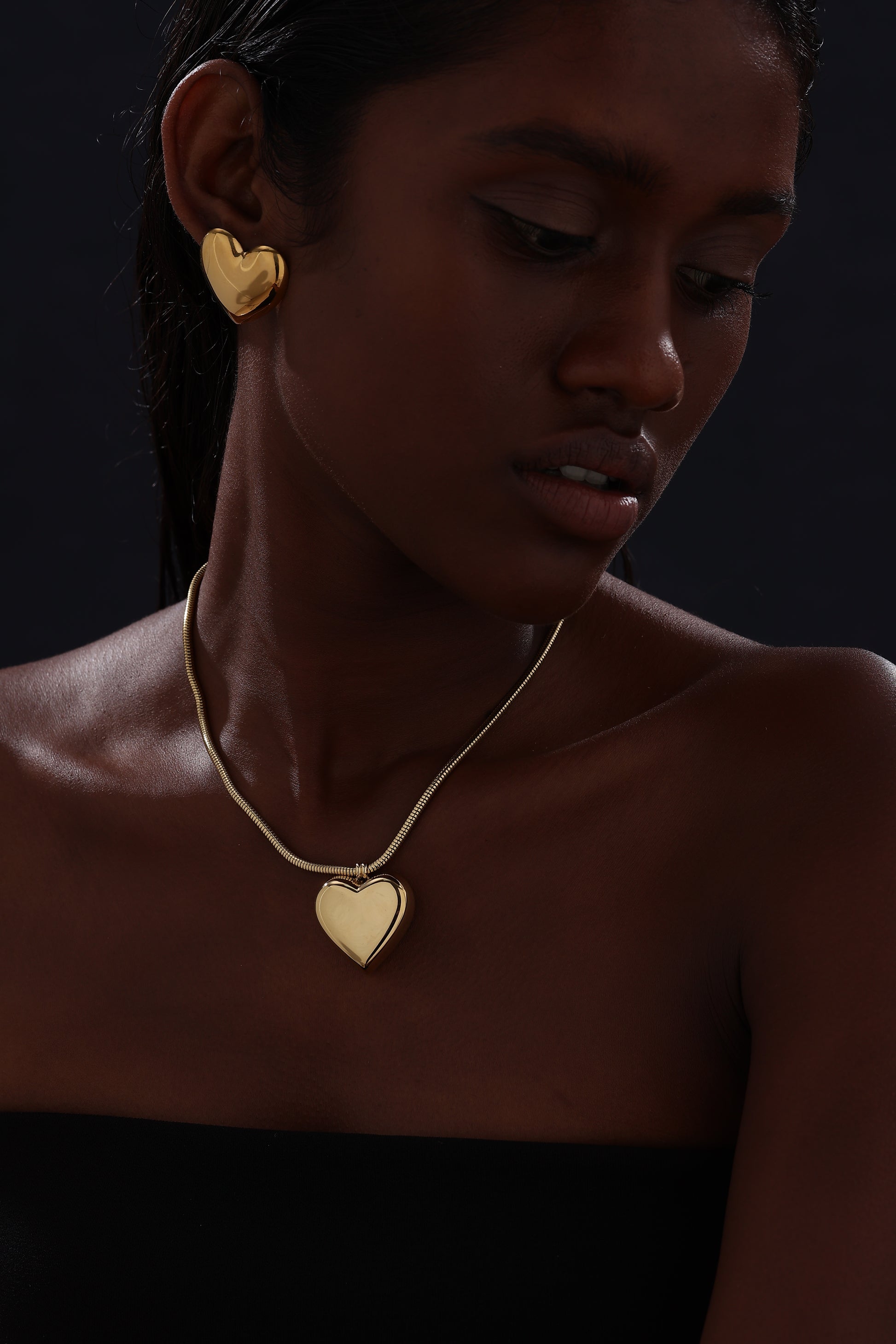 Bold Heart Pendant Necklace - 18K Gold Plated - Hypoallergenic - Necklace - ONNNIII