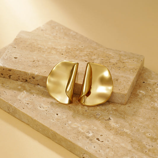 Wave Stud Earrings - 14K Gold Plated - Earrings - ONNNIII