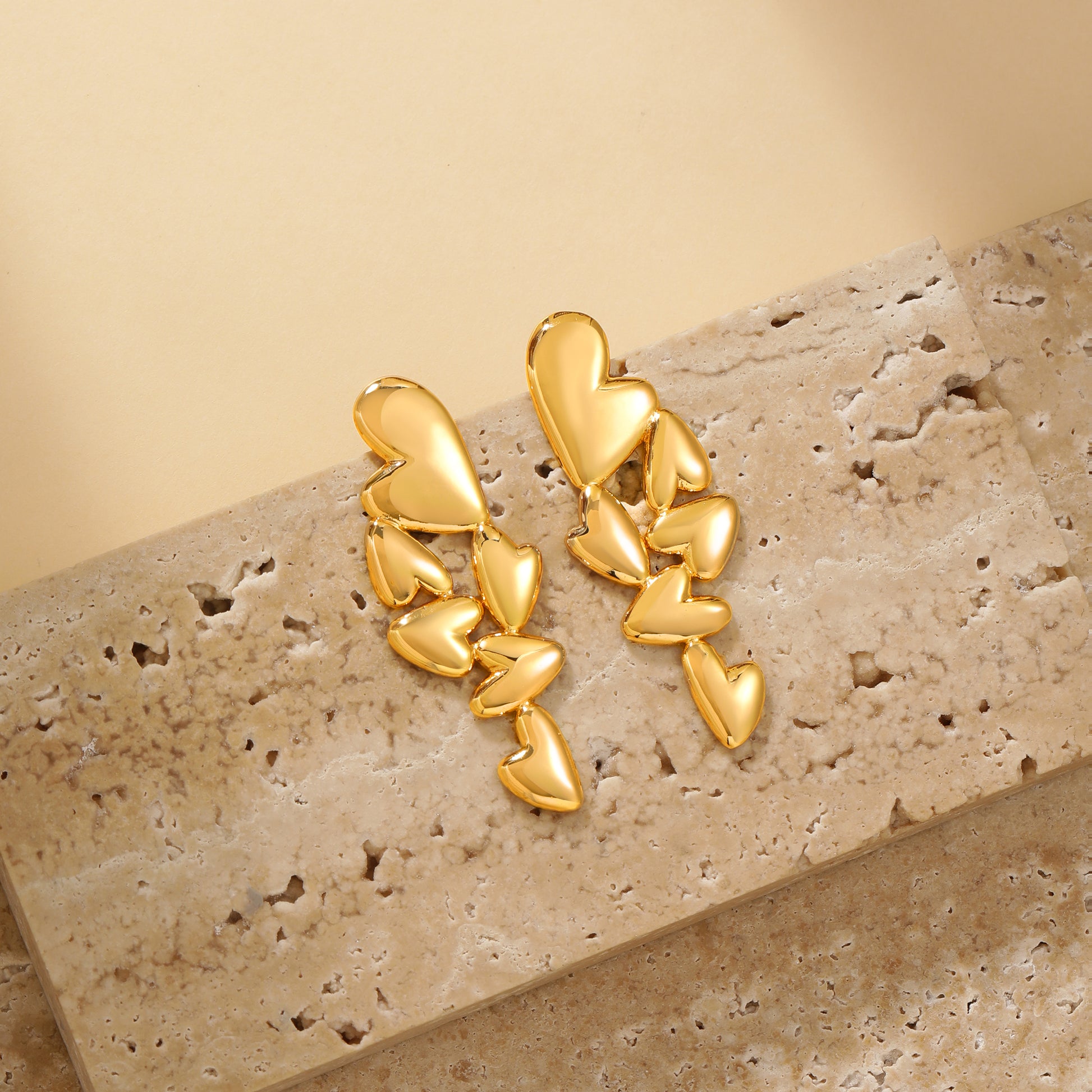 Hearts Drop Earrings - Gold - Earrings - ONNNIII