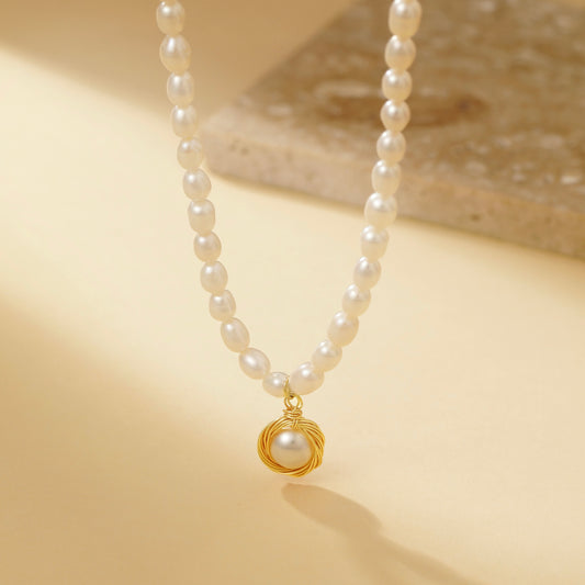 Handcrafted Gold Rim Pendant Pearl Necklace - Necklace - ONNNIII