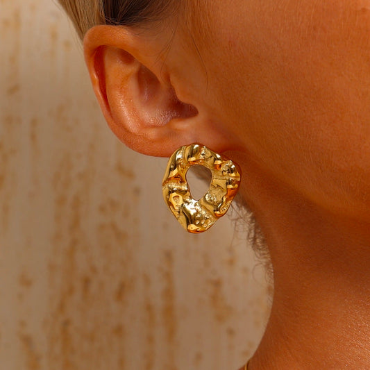 Textured Circle Chunky Stud Earrings - 18K Gold Plated - Hypoallergenic - Earrings - ONNNIII