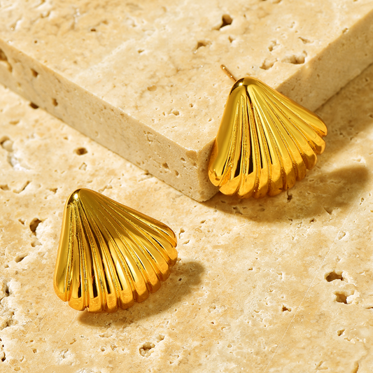 Shell Stud Earrings - Gold - Earrings - ONNNIII