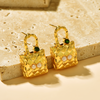 Quilted Handbag Stud Earrings Inlaid with Pearls - 18K Gold Plated - Earrings - ONNNIII