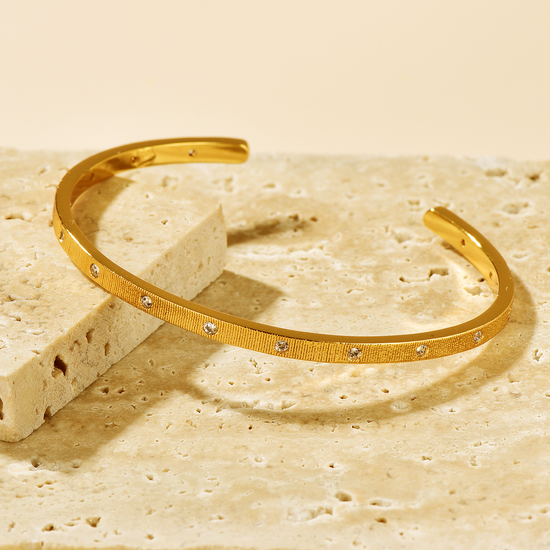 Textured Cuff Bangle with CZ - 18K Gold Plated - Bracelet - ONNNIII