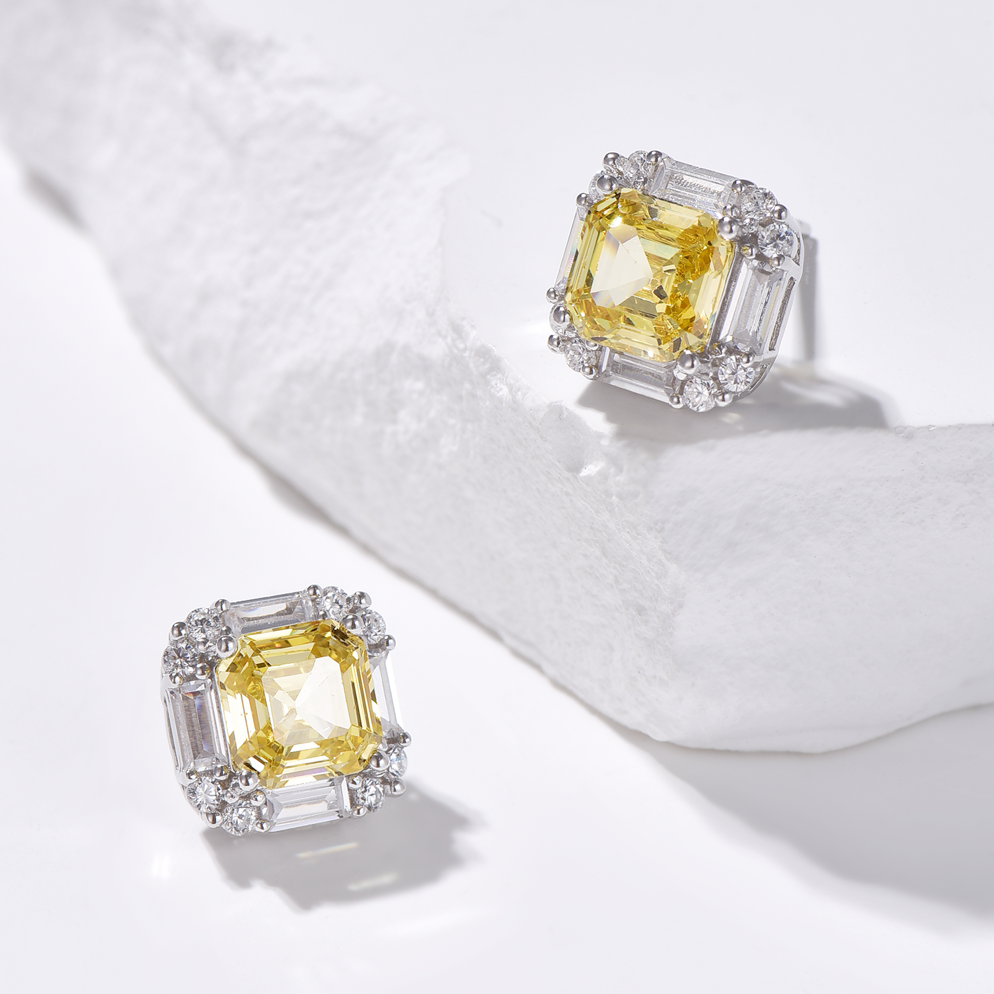 Halo Asscher Cut High Carbon Diamond Stud Earrings - Rhodium Plated Sterling Silver - Yellow - Earrings - ONNNIII