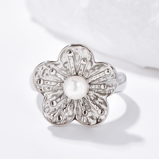 Flower Ring Inlaid with Pearl - Silver - Ring - ONNNIII