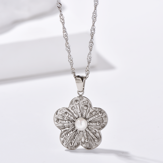 Flower Pendant Necklace Inlaid with Pearl - Silver - Necklace - ONNNIII