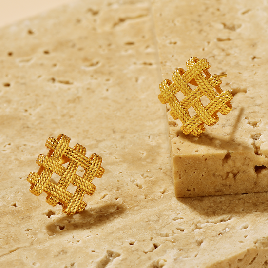 Knot Stud Earrings - 24K Gold Plated - Earrings - ONNNIII