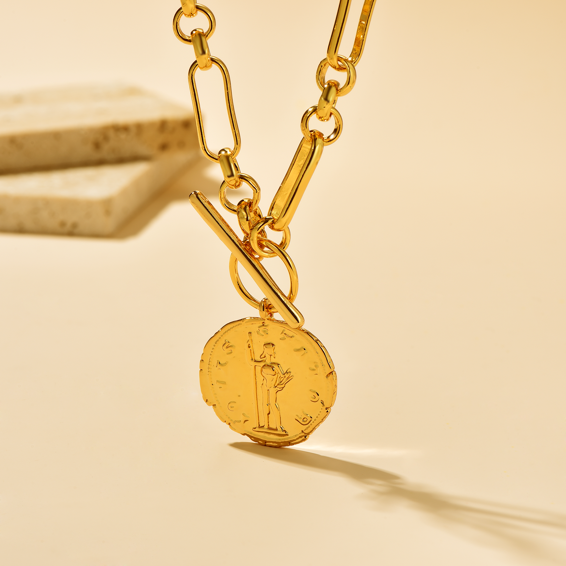 T-bar Curb Chain Necklace with Ancient Coin - Unisex - 18K Gold Plated - Necklace - ONNNIII