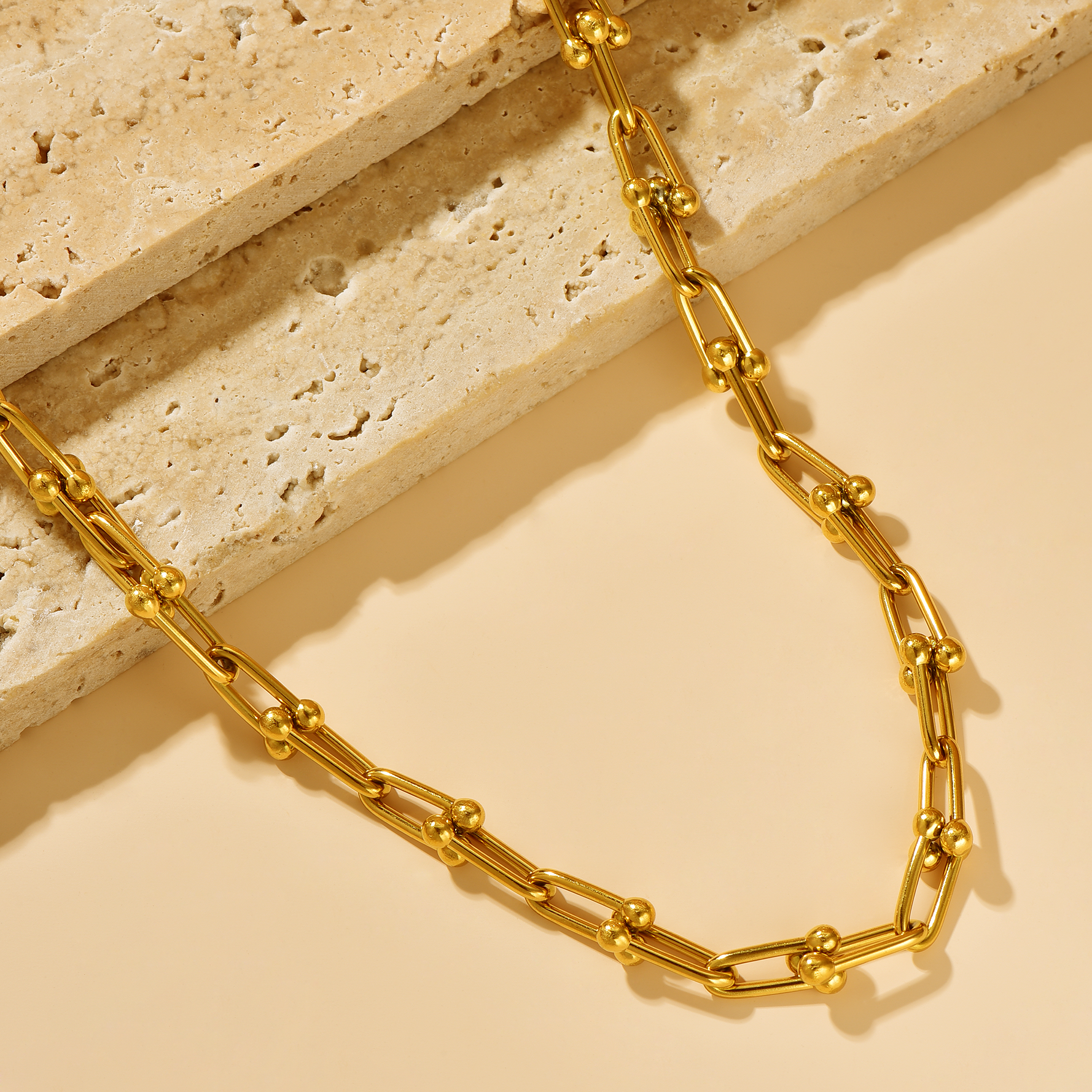 Curb Chain Necklace - 18K Gold Plated - Hypoallergenic - Necklace - ONNNIII