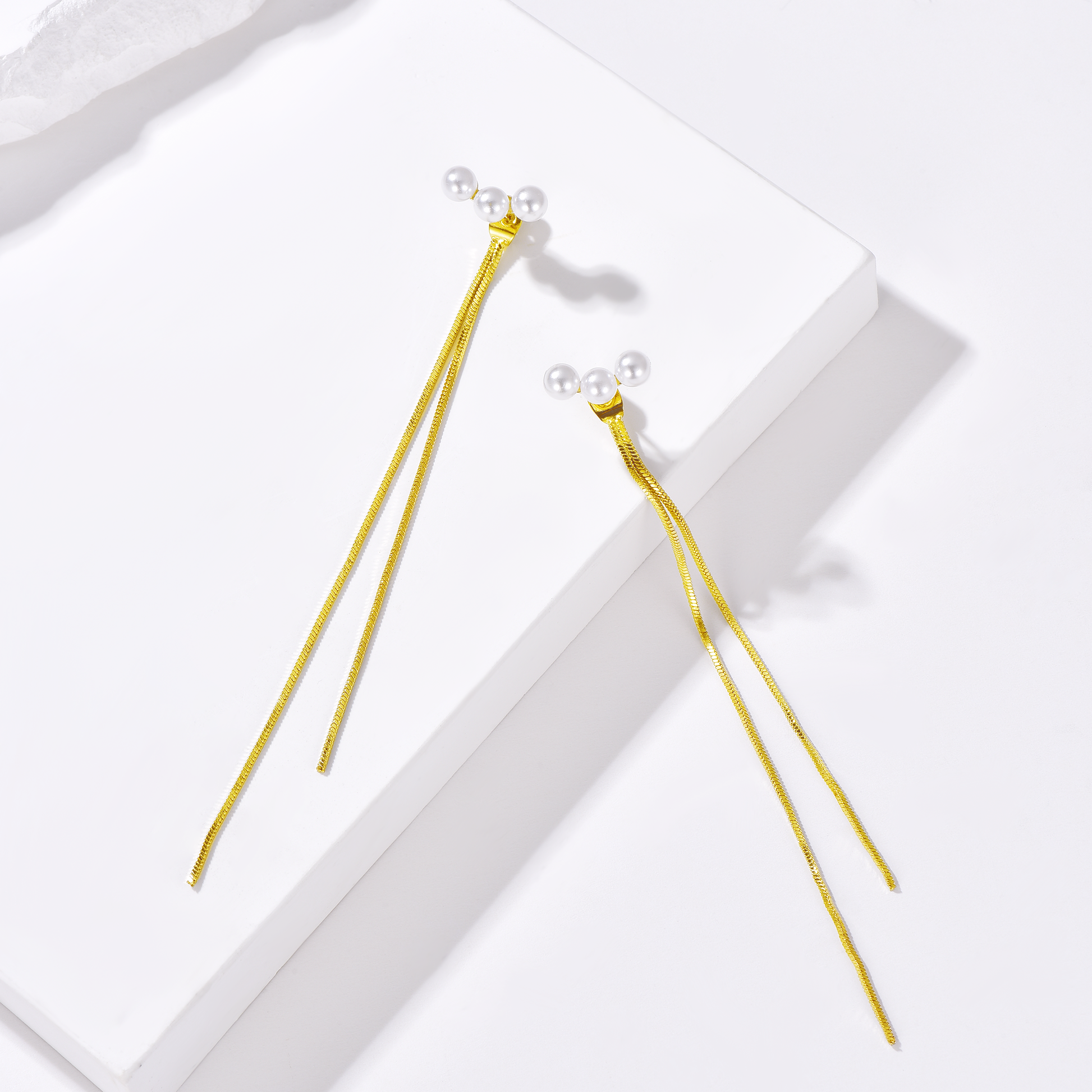 Pearl Tassel Drop Earrings - 14K Gold Plated - Earrings - ONNNIII