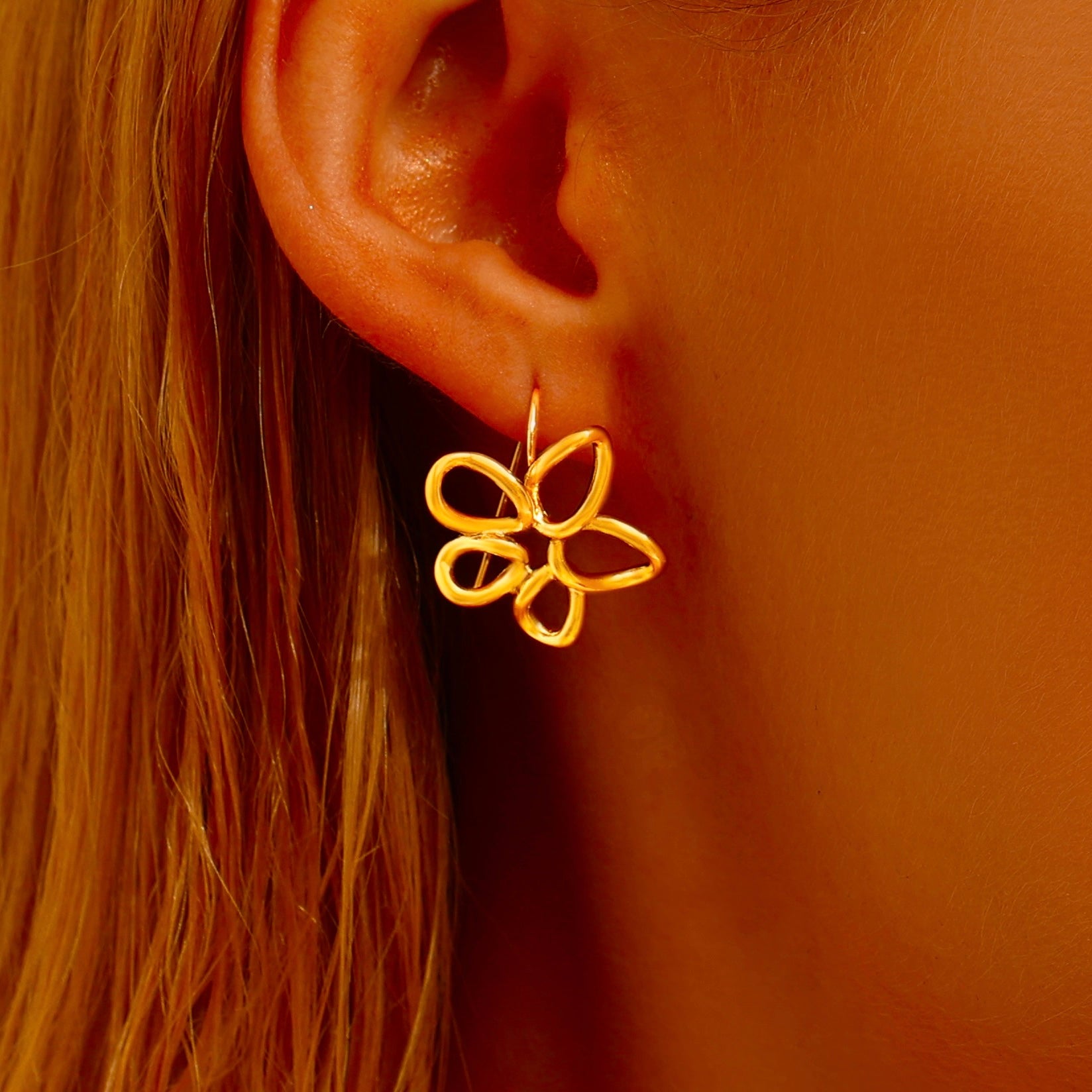 Flower Hook Earrings - Earrings - ONNNIII