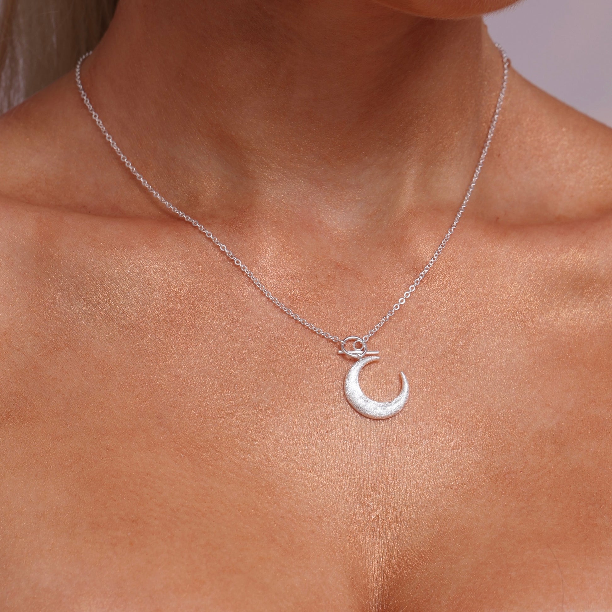 Moon Pendant Necklace - Sterling Silver - Hypoallergenic - Necklace - ONNNIII